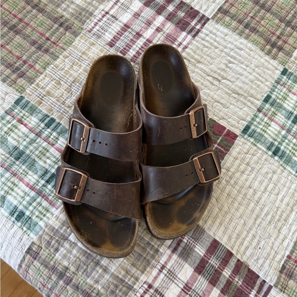GUC Arizona Birkenstocks 40